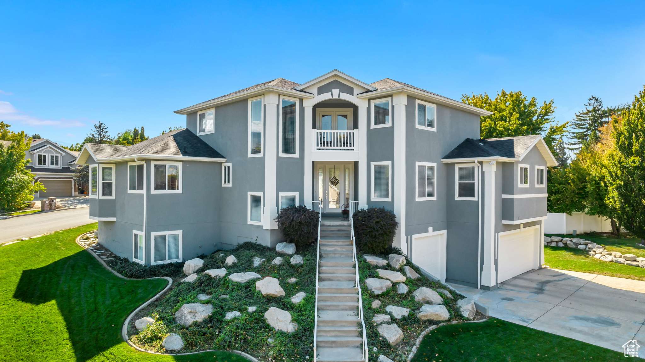 496 E SPRUCE GLEN RD, Murray, UT 84107