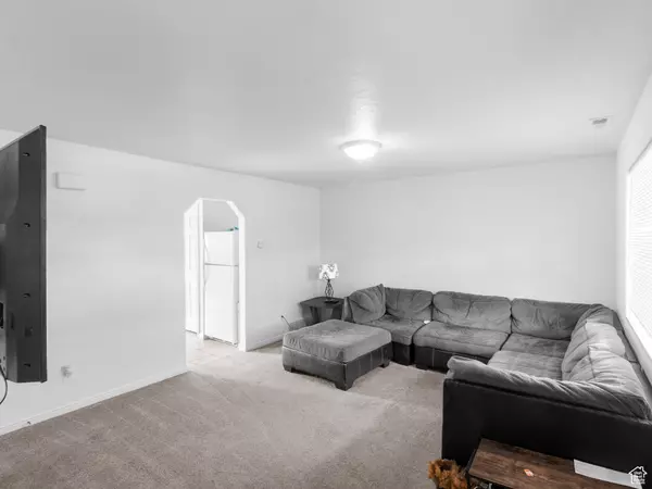 Logan, UT 84321,476 W 365 S