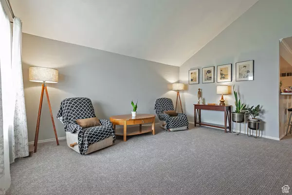 Ogden, UT 84404,1077 E DEERWALK LN S