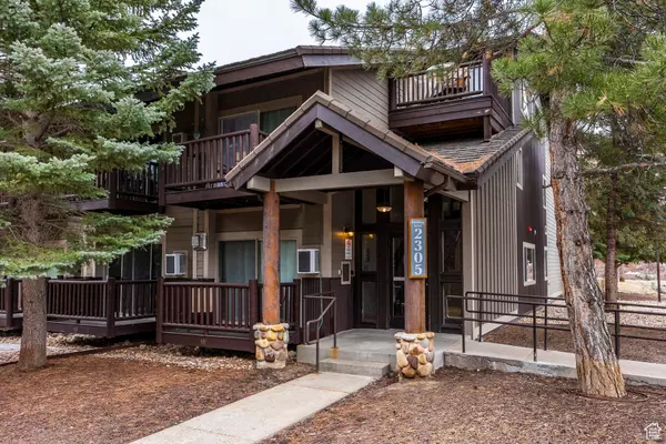 2305 SIDEWINDER DR #927, Park City, UT 84060