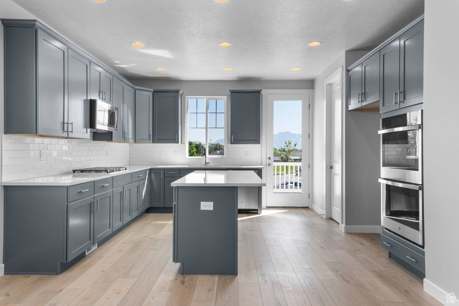Riverton, UT 84065,3622 W HARVEST GOLD WAY