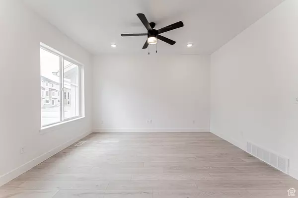 Saratoga Springs, UT 84045,2863 N BLUE DAWN LN #2310