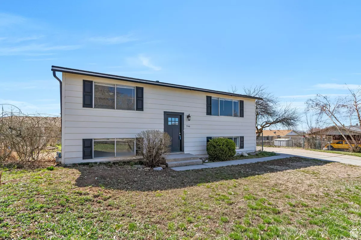 Layton, UT 84041,794 N AMETHYST ST