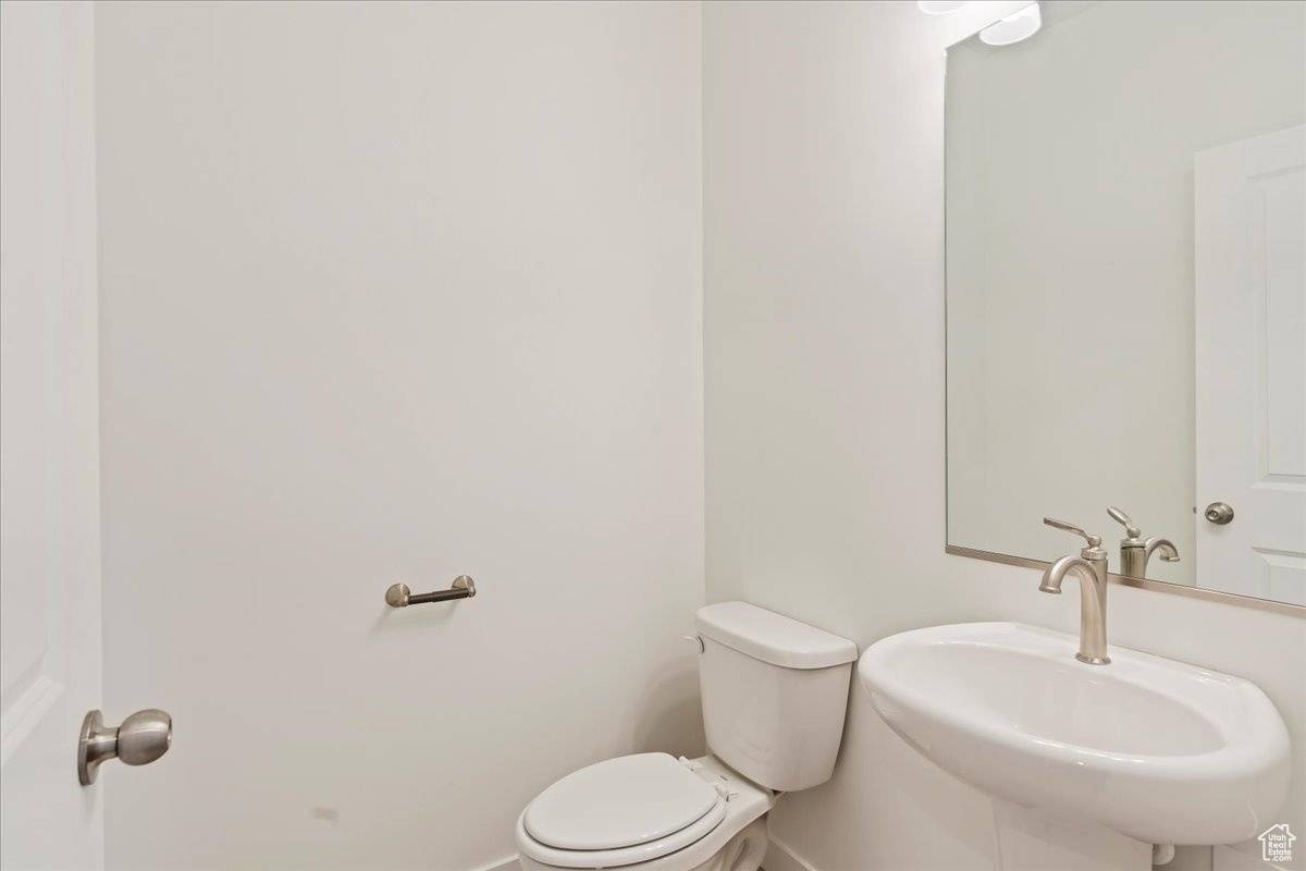 Layton, UT 84041,1402 N 1875 W #128
