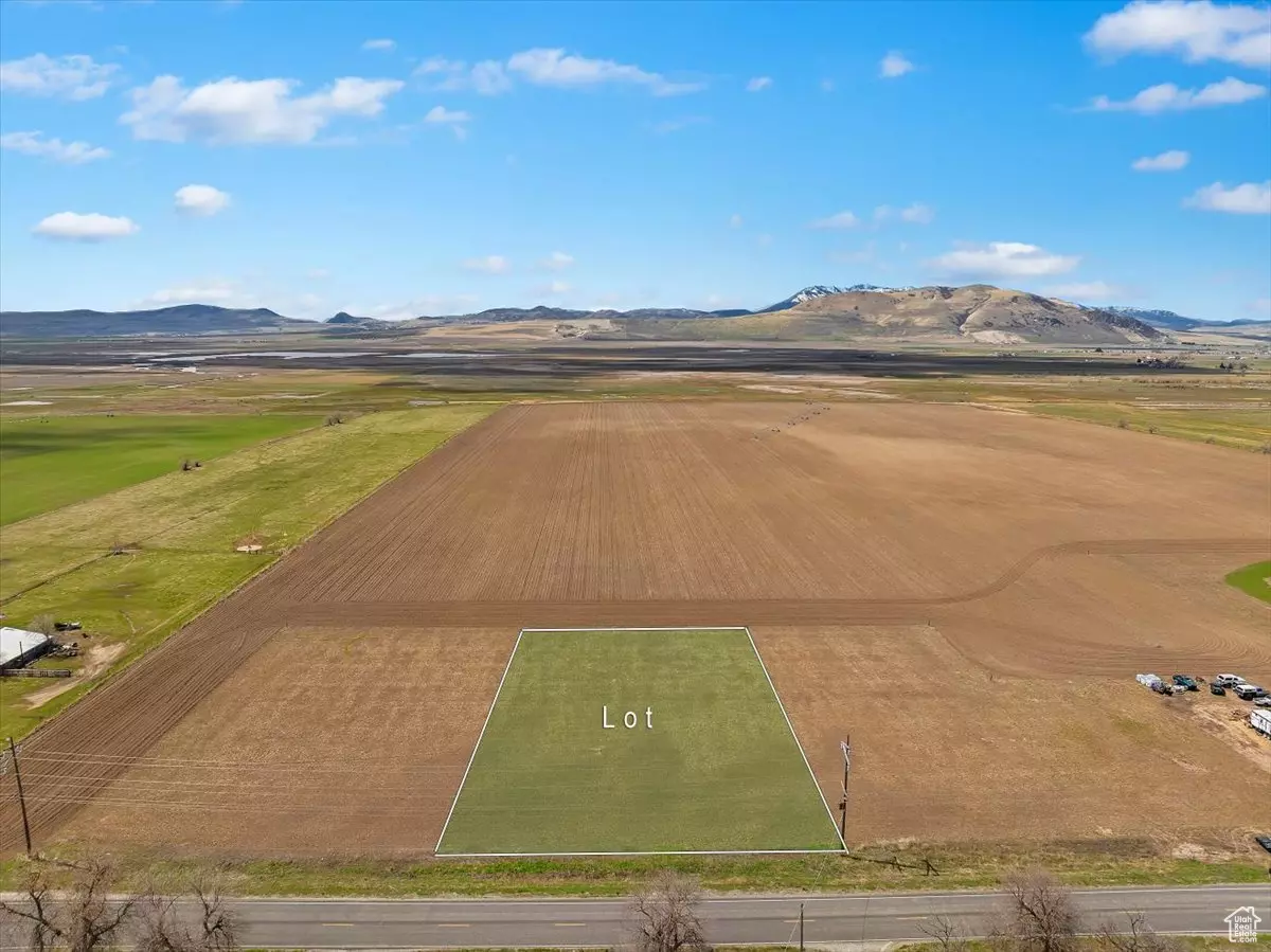 Amalga, UT 84335,7965 N 2400 W #2B
