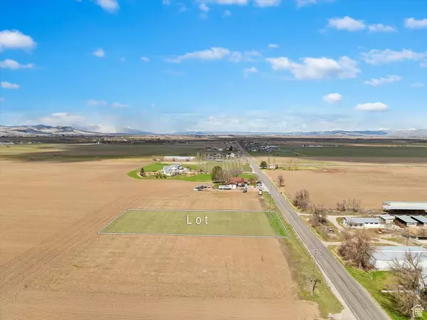 Amalga, UT 84335,7965 N 2400 W #2B