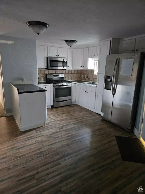 Layton, UT 84040,935 E 3000 N #175