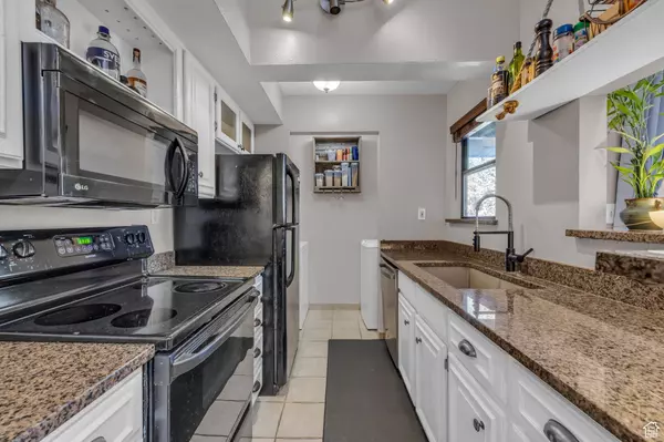 Park City, UT 84098,6821 N 2200 W #11K