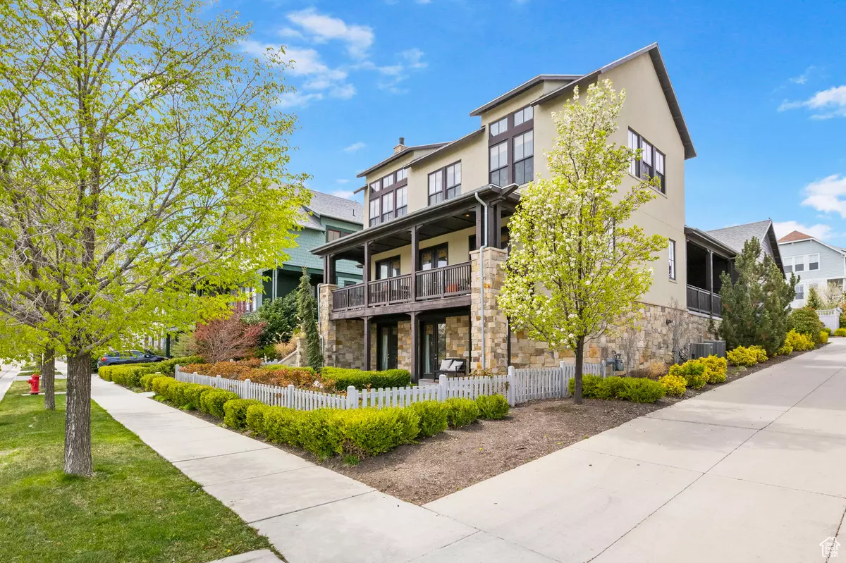 South Jordan, UT 84009,10566 S LAKE AVE