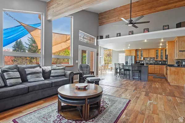 Park City, UT 84098,85 CRESTVIEW DR