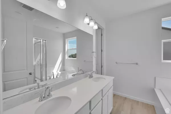 Lake Point, UT 84074,2003 E BURGER ST #1242