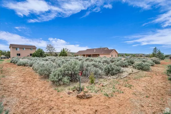 Dammeron Valley, UT 84783,736 DAMMERON VALLEY DR W