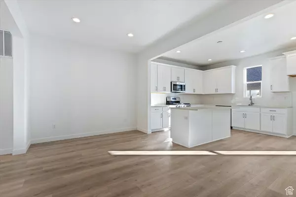 Saratoga Springs, UT 84045,931 S MATHILDA DR #265
