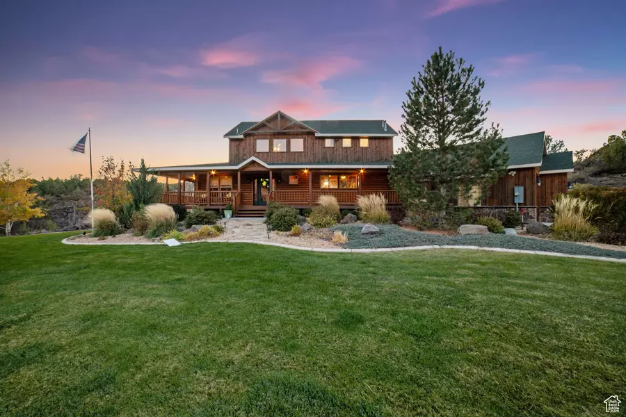 2592 S 2900 E, New Harmony, UT 84757