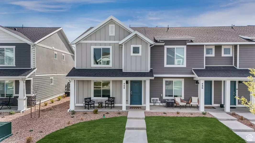 488 N TRIDENT DR, Saratoga Springs, UT 84045