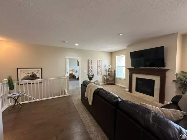 Layton, UT 84041,765 W FARMING WAY
