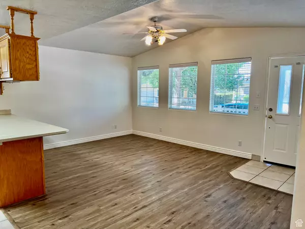 Washington, UT 84780,1050 W RED HILLS PKWY #64