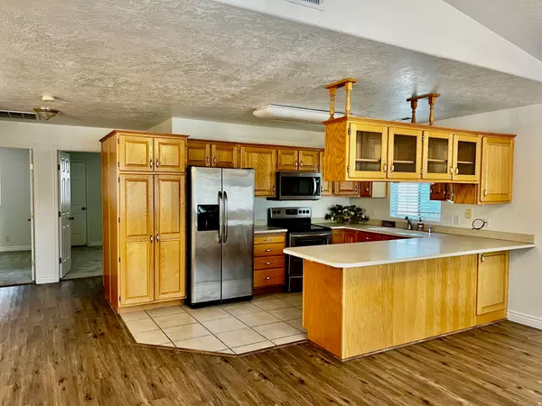 Washington, UT 84780,1050 W RED HILLS PKWY #64