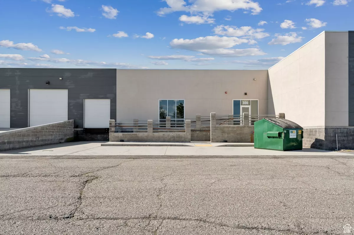 Woods Cross, UT 84087,999 W 1500 S