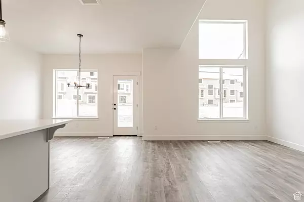 Saratoga Springs, UT 84045,2883 N BLUE DAWN LN #2304