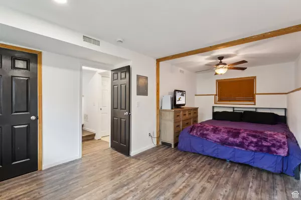 Ogden, UT 84404,892 SUNFLOWER DR