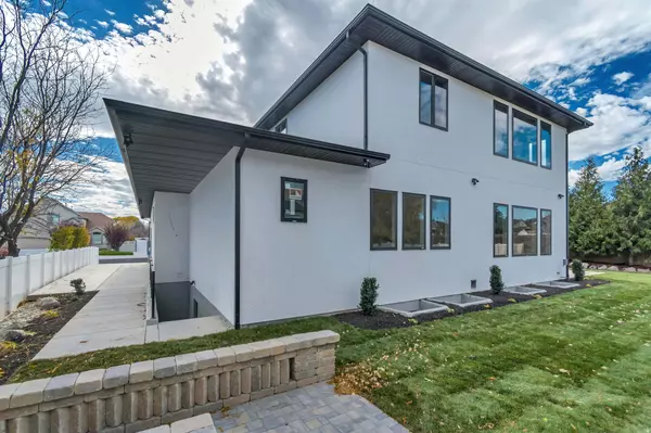 South Jordan, UT 84095,3168 W CHALK CREEK WAY S