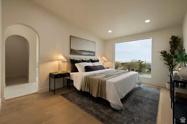 Salt Lake City, UT 84108,1825 S 2600 E
