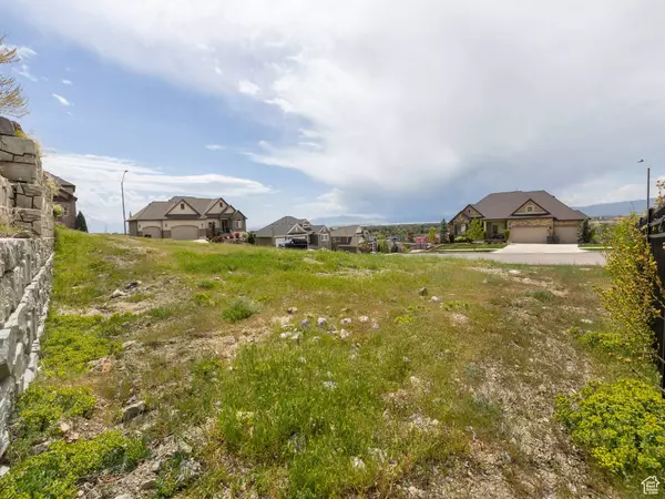 Provo, UT 84606,635 N RIDGE DR #25