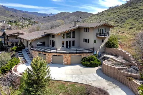 152 N SILVER OAK RD, Salt Lake City, UT 84108