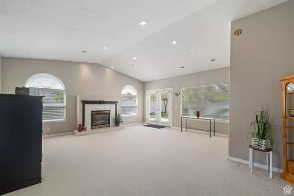 West Jordan, UT 84084,2009 W 7455 S