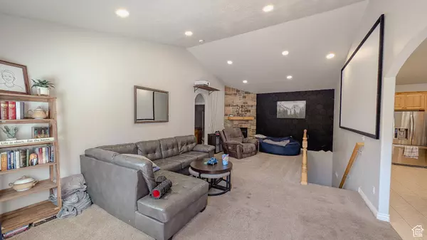Orem, UT 84057,45 N 970 W