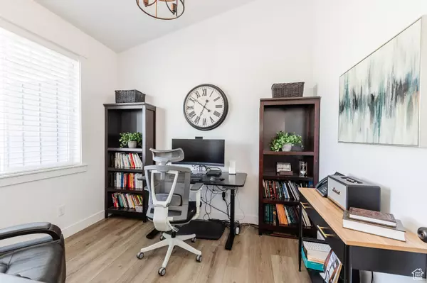 Smithfield, UT 84335,1076 E 300 S