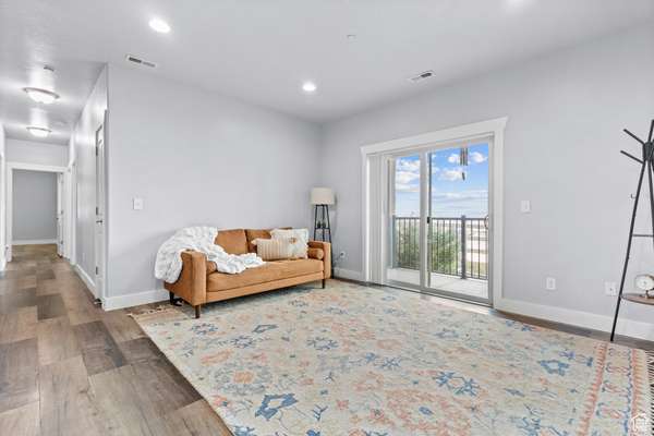 2153 N SPRINGTIME DR, Saratoga Springs, UT 84045