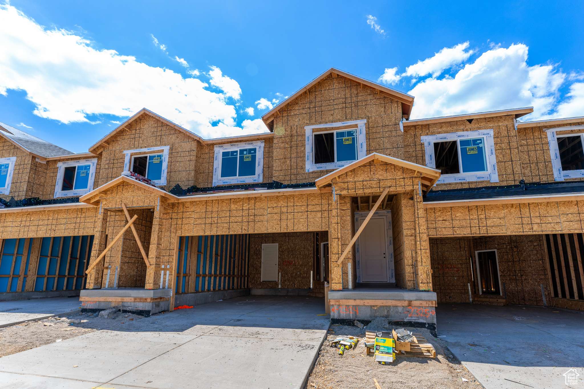 Saratoga Springs, UT 84045,2791 N RED VELVET LN #2324