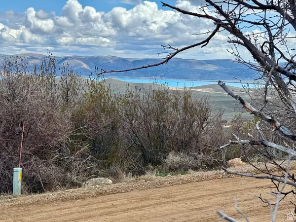 Garden City, UT 84028,3077 S SWEETWATER PKWY #4