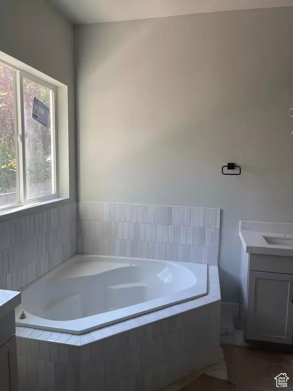 West Valley City, UT 84120,3724 S 5450 W #12