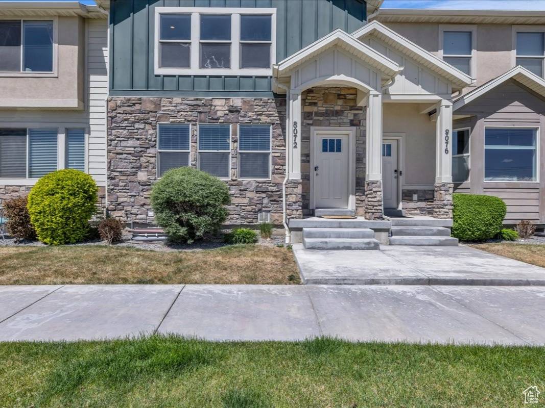 Eagle Mountain, UT 84005,8072 N ROCK CREEK COVE LN