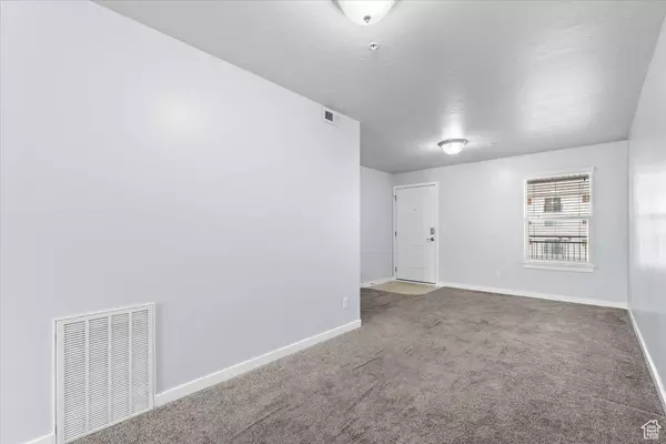 Orem, UT 84057,1004 N 1090 W #203