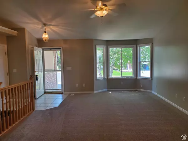 North Ogden, UT 84414,2332 N 525 E