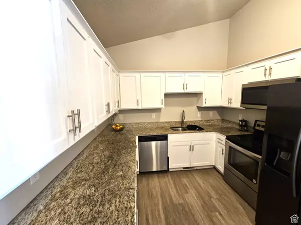 Eagle Mountain, UT 84005,1771 E SKYLINE DR #I4