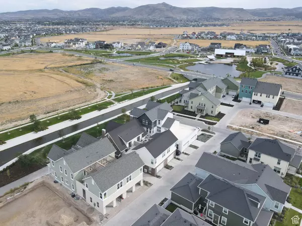 South Jordan, UT 84009,11383 S WATERCOURSE RD W #206