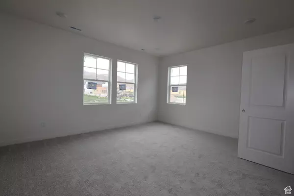 Saratoga Springs, UT 84045,902 W CAROLINE DR S