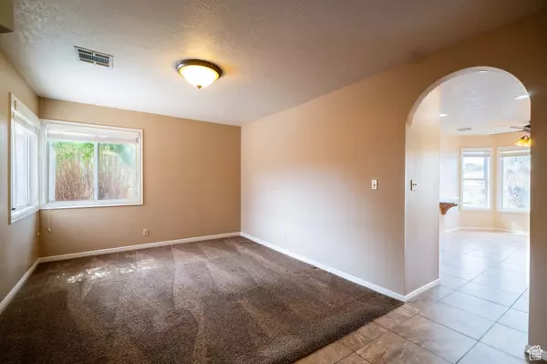 St. George, UT 84790,984 LARKSPUR RD