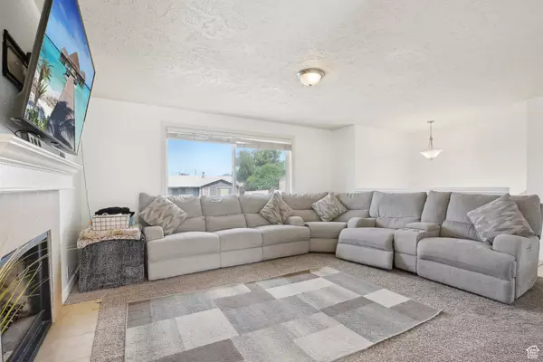 West Valley City, UT 84120,4372 S WILDROSE DR W