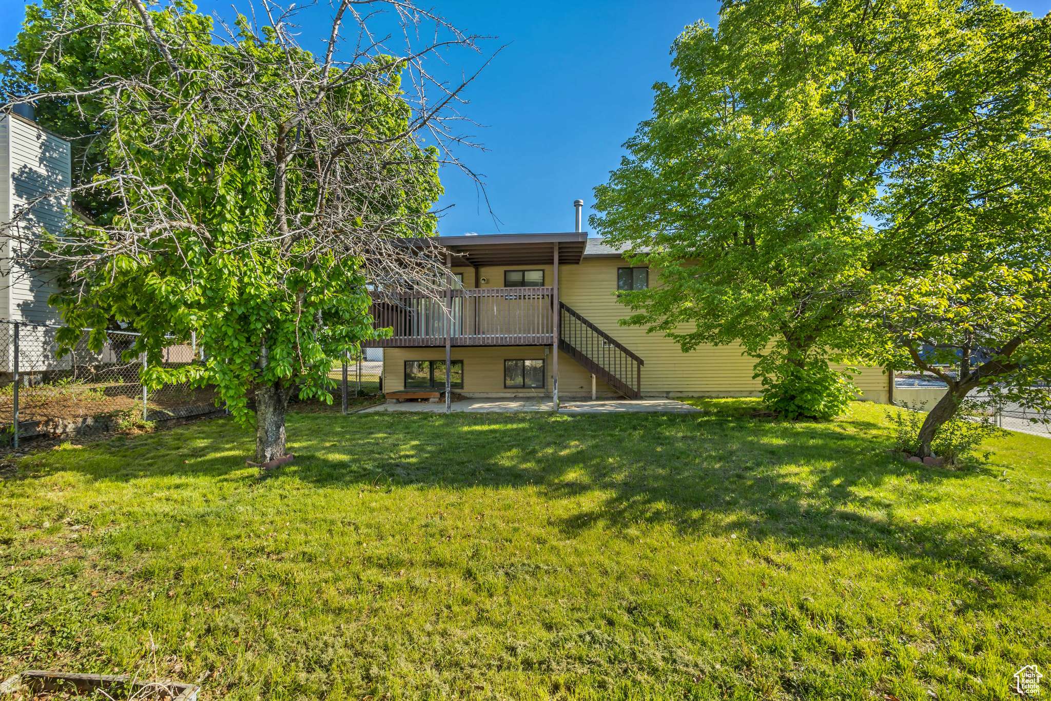 Sandy, UT 84093,1327 MADRID WAY