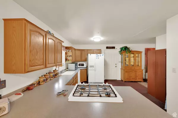 Payson, UT 84651,593 N 600 E