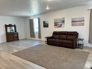 Taylor, UT 84401,2055 S 4140 W