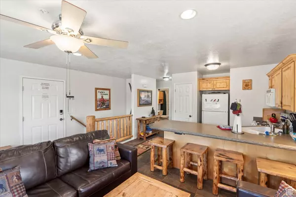 Eden, UT 84310,3562 N FOX RUN DR #403