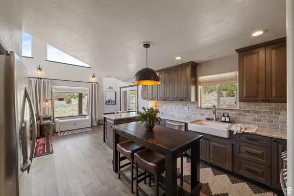 Hatch, UT 84735,4150 W PINK CLIFFS DR