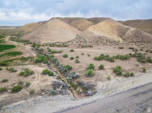 Jensen, UT 84035,8135 S HWY 264 S